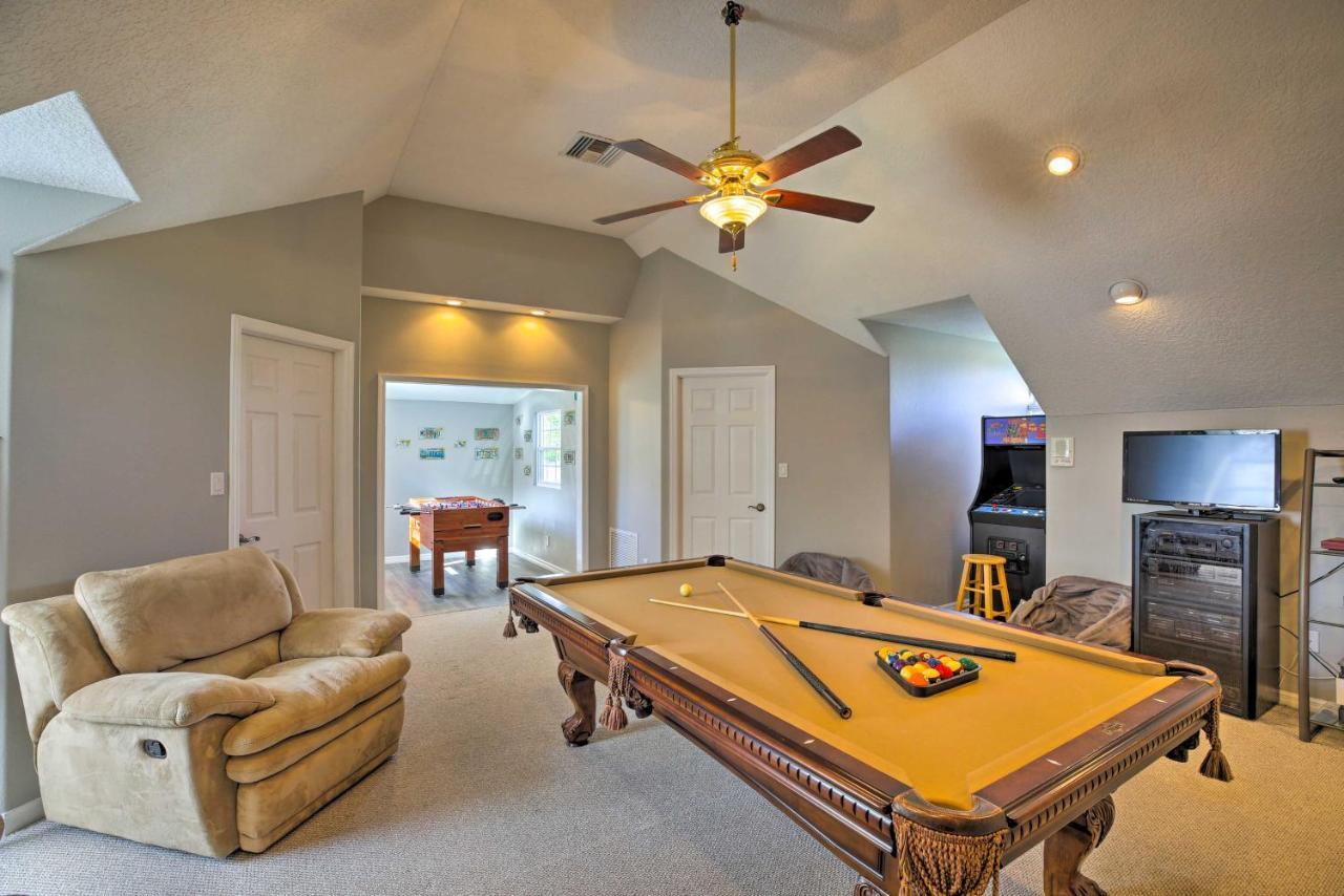 Waterfront Lake Placid Home With Dock And Fire Pit Exterior photo